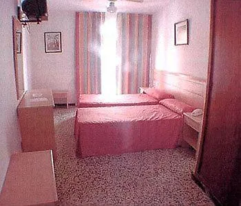 Iris * בנידורם