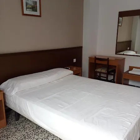 Iris מלון בנידורם